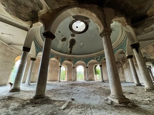 Sanatorium Imereti - Von Big Lounge, Georgia