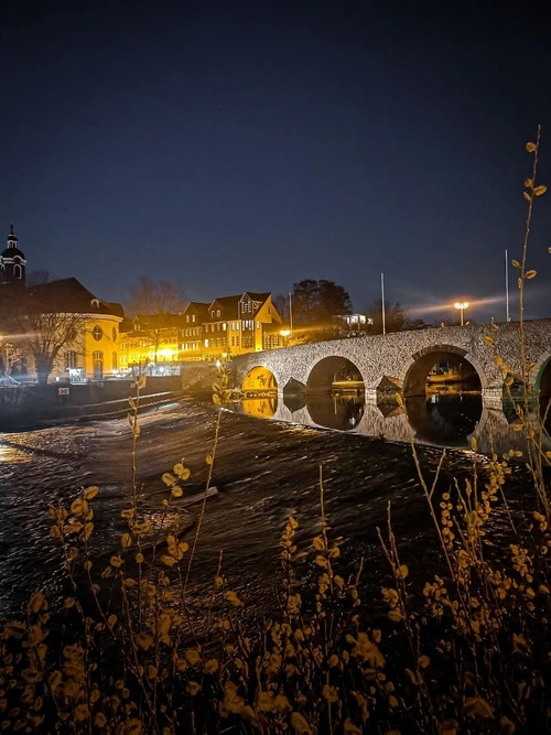 Lahn Bridge - Desde Lahn island, Germany