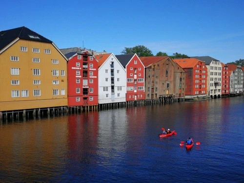 Nidelva River - Desde Old Town Bridge, Norway