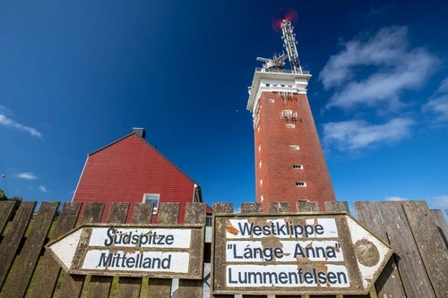 Leuchtturm Helgoland - Depuis Kirchstrasse, Germany