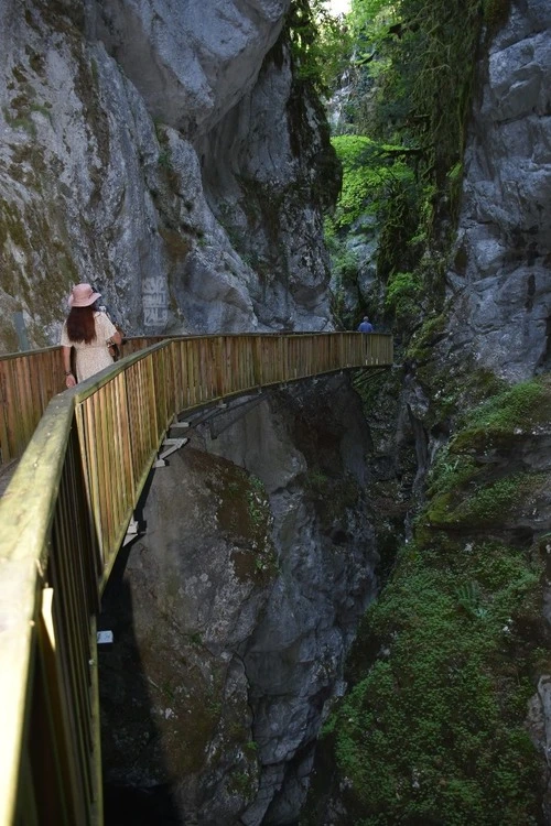 Horma Kanyonu Ilıca Şelaleleri - Aus Kanyon yürüyüş parkuru, Turkey