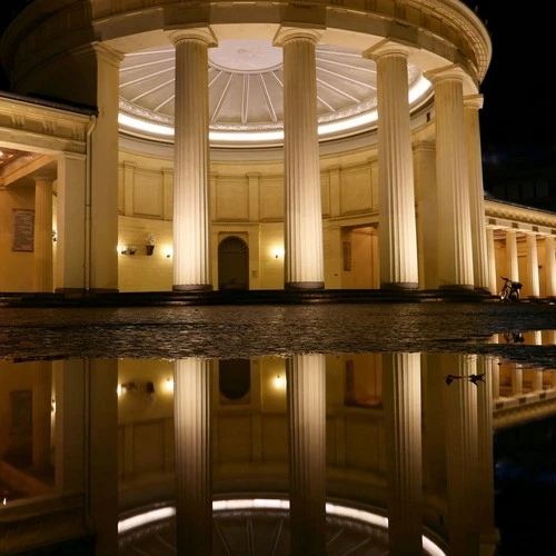 Elisenbrunnen - Frá Vorplatz, Germany