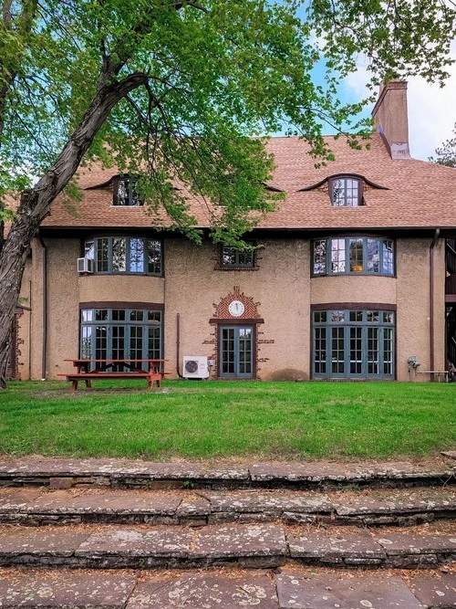 Community Foundation of New Jersey - Desde Entrance, United States