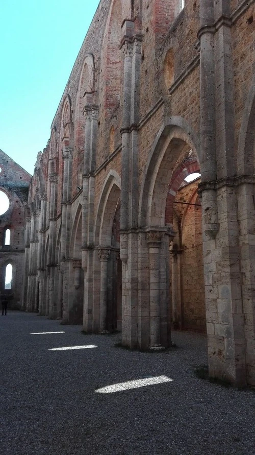 Abbazia di San Galgano - İtibaren Inside, Italy