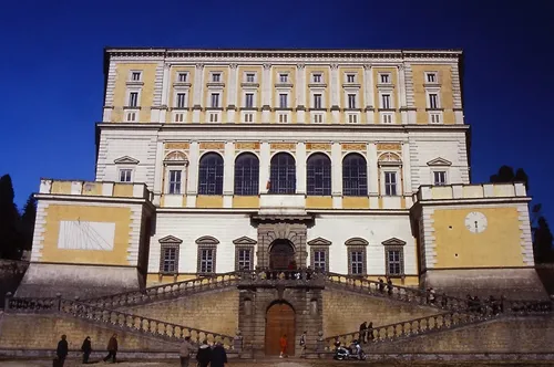 Villa Farnese - Von Palazzo Farnese a Caprarola, Italy