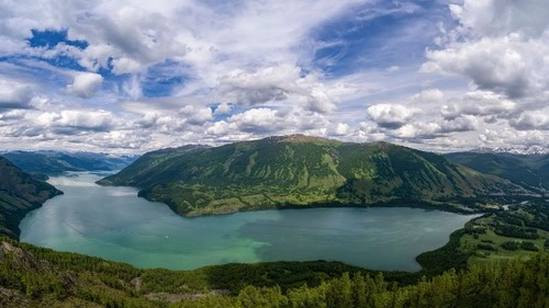 喀纳斯湖 - Ka Nasi Lake - Dari 观鱼台, China