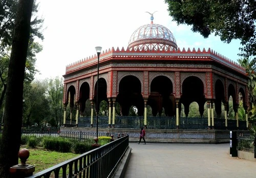 Kiosco Morisco - จาก Alameda de Santa María La Ribera, Mexico