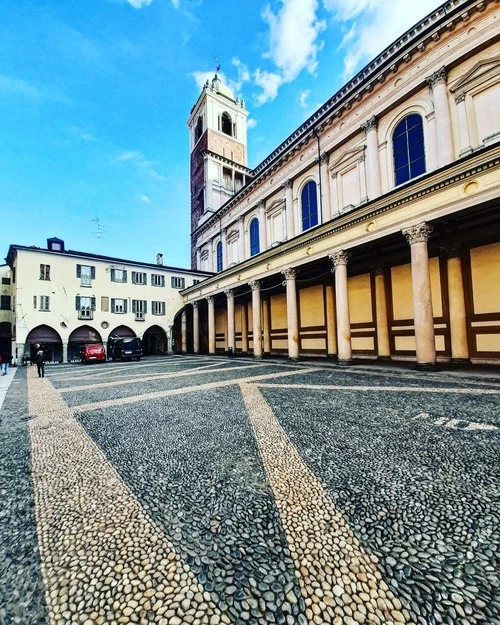 Cattedrale Santa Maria Assunta - From Piazza della Repubblica, Italy