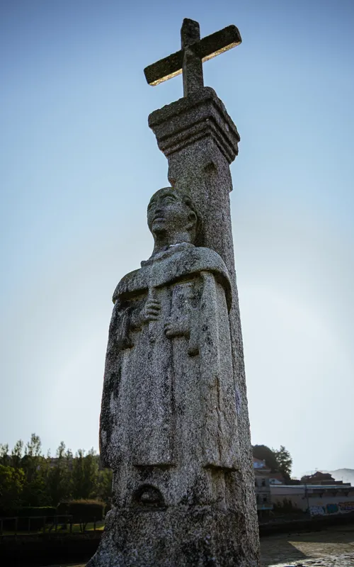 Ramallosa Roman Bridge - Von Sculptures, Spain