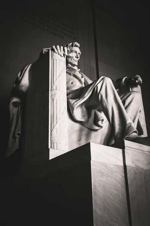 Lincoln Memorial - Aus Inside, United States
