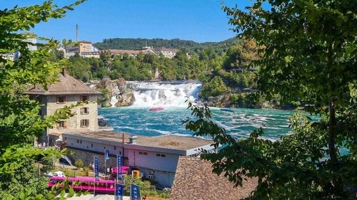 Rheinfall Schaffhausen - От Vom Bus Parkplatz / P1, Switzerland