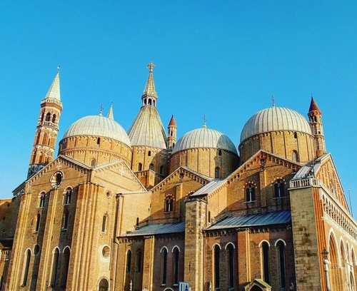 Basilica di Sant Antonio - Desde Manumento al Gattamelata, Italy
