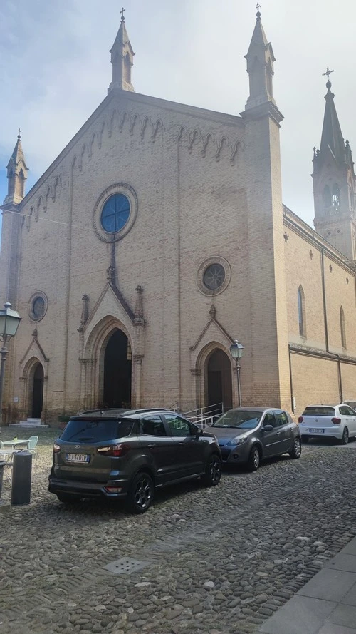 Chiesa Parrocchiale - Desde Piazzale Madonnina, Italy