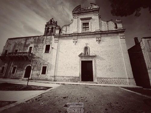 Chiesa di Palmieri Don Bernardino - Desde Entrance, Italy