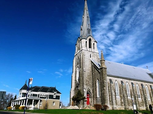 St. Joachim de Pointe-Claire Church - Desde Av. Sainte-Anne, Canada