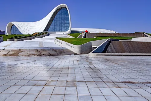 Heydar Aliyev Centre - Aus Heydar Aliyev Center Park, Azerbaijan