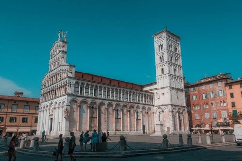 Chiesa di San Michele in Foro - Depuis Piazza San Michele, Italy