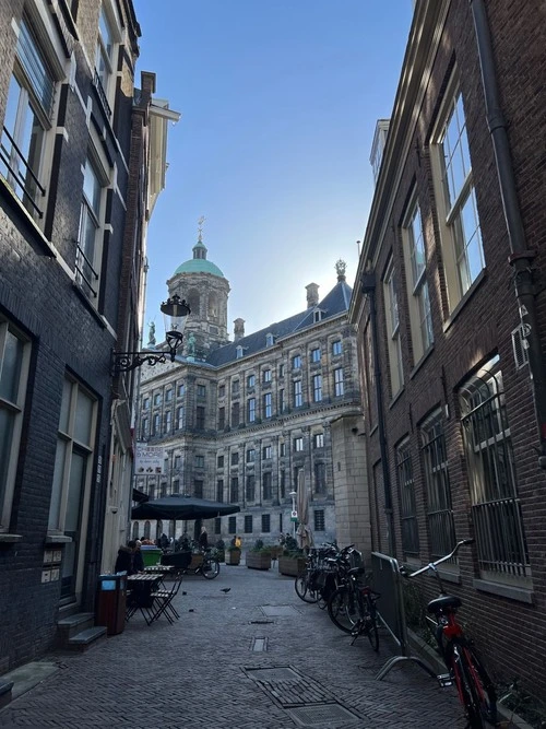 Royal Palace Amsterdam - から Eggertstraat, Netherlands