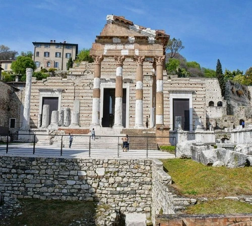 Brixia Romana - Від Capitolium, Italy