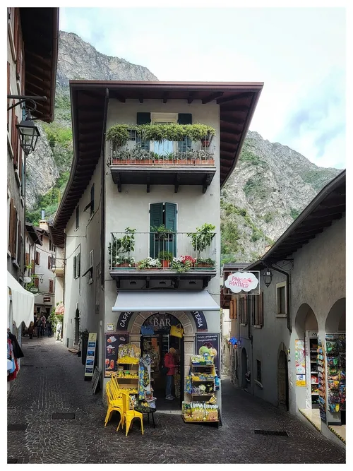 Limone - Aus Via Corda, Italy