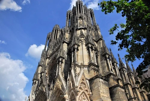 Notre Dame de Reims - から Entrance, France
