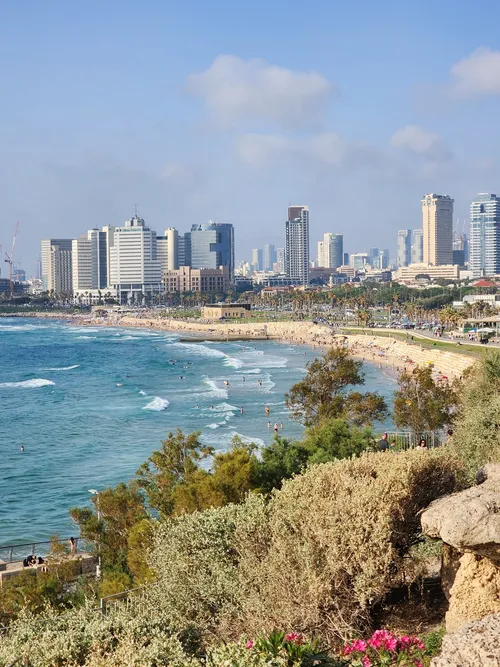 Charles Clore Beach - Desde HaMidron Garden, Israel