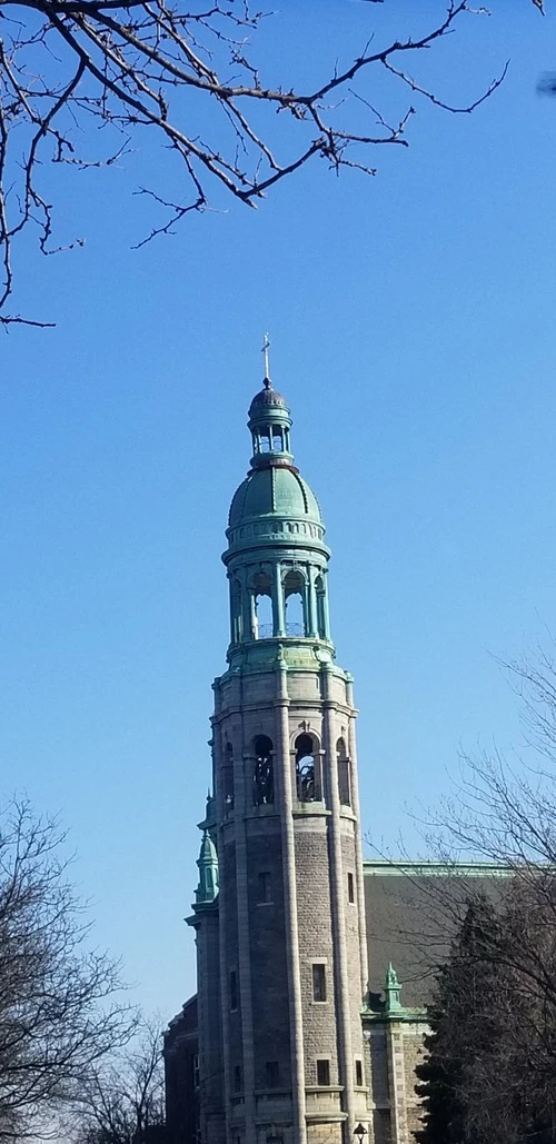 Saint Irenaeus Church - Depuis Atwater avenue, Canada