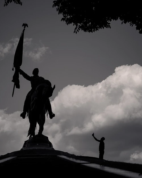 General John Alexander Logan Statue, Chicago - از جانب Base near Michigan Ave, United States