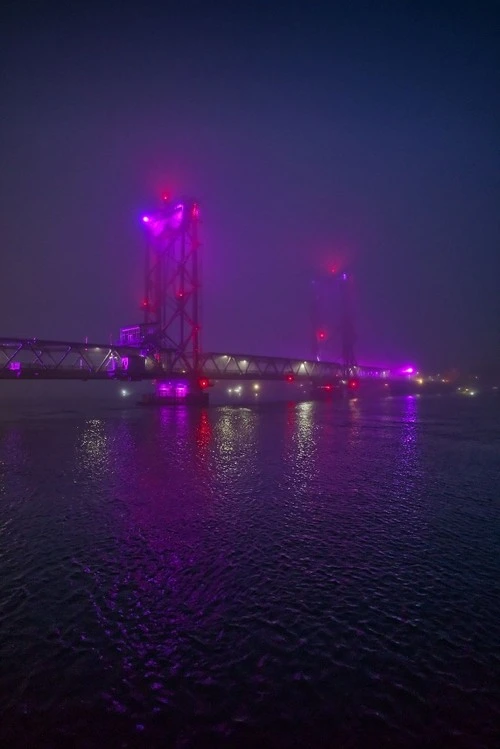 Memorial Bridge - 에서 Portsmouth Love Wall, United States