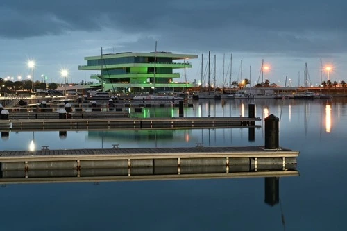 Veles e Vents - Aus Edem, Spain
