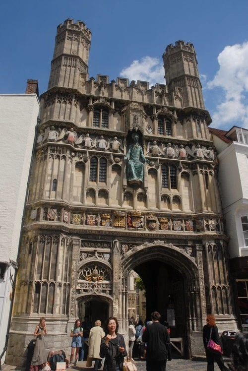 Christchurch Gate - Frá Front, United Kingdom