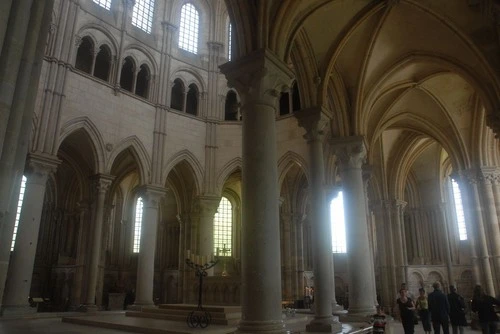 Vézelay Abbey - Desde Inside, France
