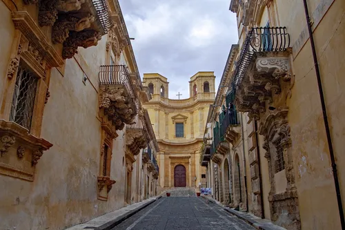 Chiesa di Montevergine photo spot