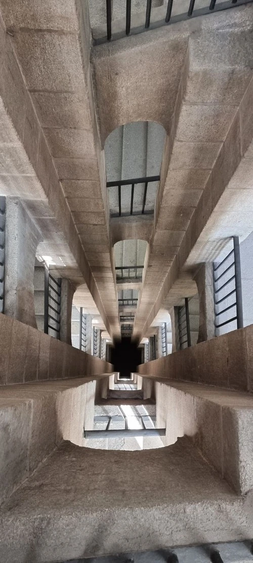 Escaleras del Museo Nacional Centro de Arte Reina Sofía - United States