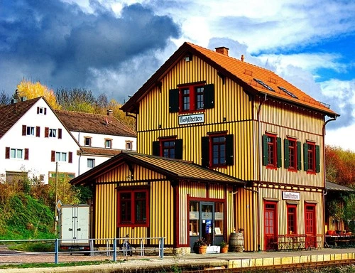 Der alte Bahnhof in Kohlstetten - Germany