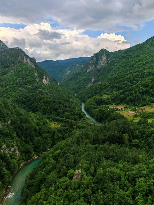 Tara River Canyon - Aus Tara Bridge, Montenegro