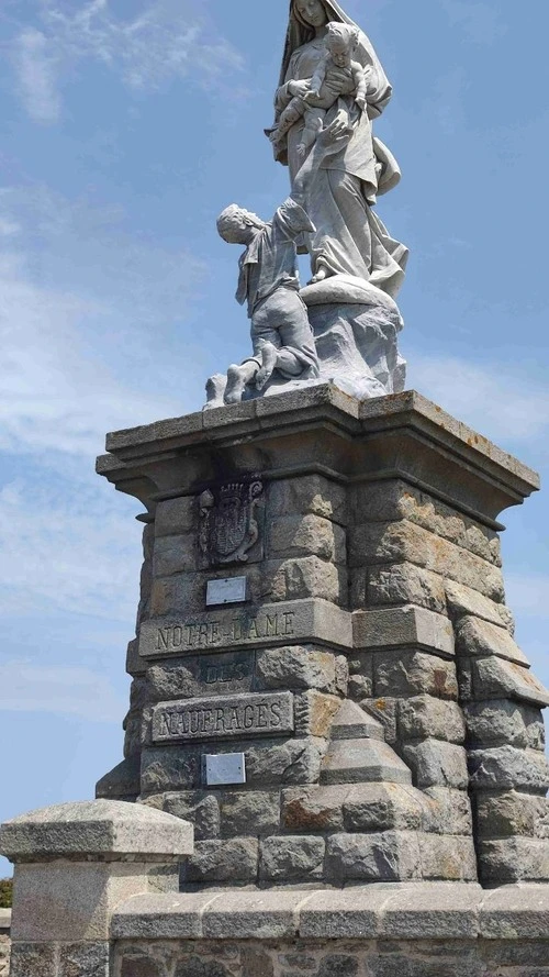 Notre Dame des Naufrages - Van Pointe du Raz, France