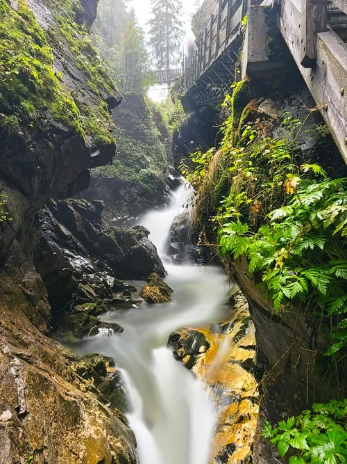 Alveo Flussbett - Italy