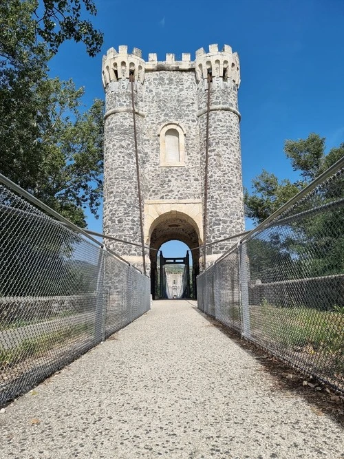 Passerelle de Rochemaure - France