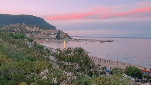 Spiaggia di Numana - Depuis Viale Mare Verde, Italy