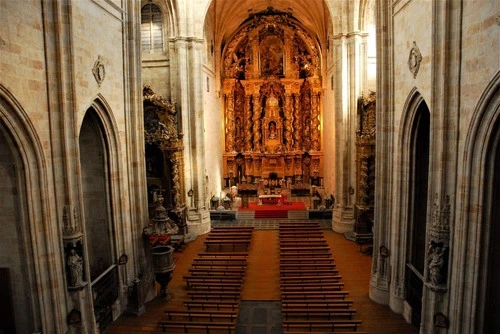 San Esteban - Aus Inside, Spain