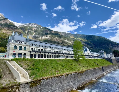 Estación de Canfranc - Dari Canal Aragón, Spain
