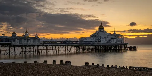 Eastbourne Pier - Dari Eastbourne Beach, United Kingdom