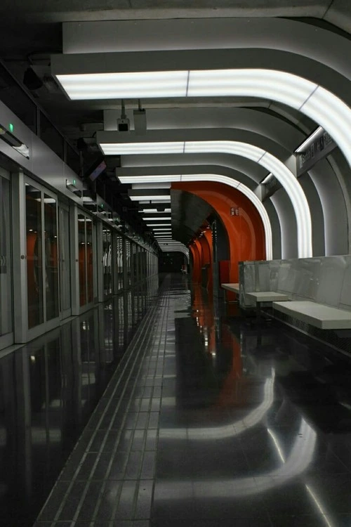 Foneria Subway - İtibaren Inside, Spain