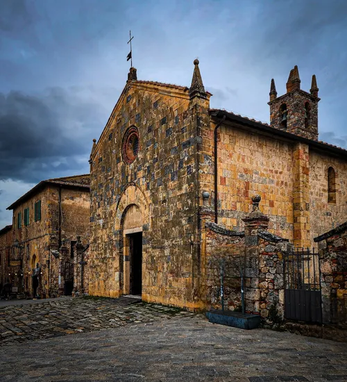 Santa Maria Assunta - Din Piazza Alighieri, Italy