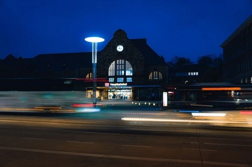 Aachen Hauptbahnhof - Desde Bahnhofplatz, Germany