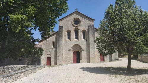 Abbazia di Silvacane - Depuis Entrance, France
