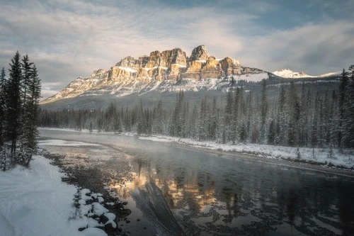 Castle Mountain - Aus Banff-Windermere Hwy Bridge, Canada