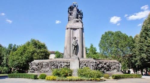 Monumento al Carabiniere - From Giardini Reali, Italy