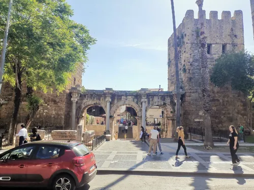 Hadrian's Gate - Türkiye